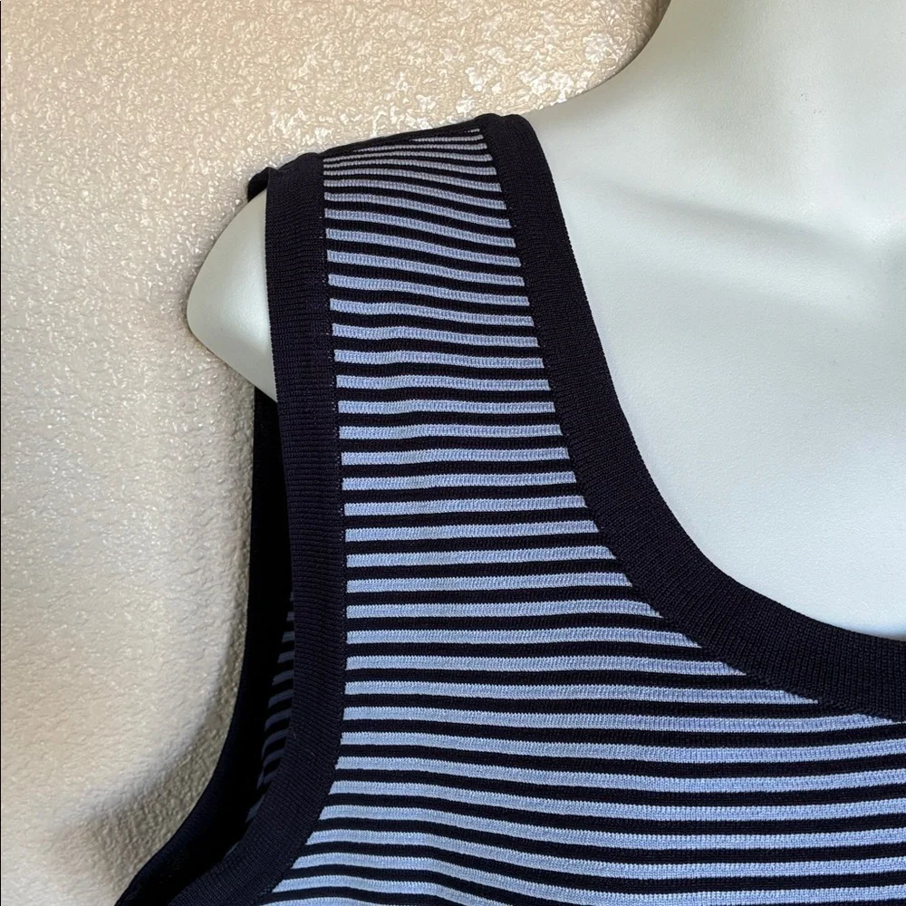 Misook striped knit tank, Women's XL Blue & White, split sides. EUC